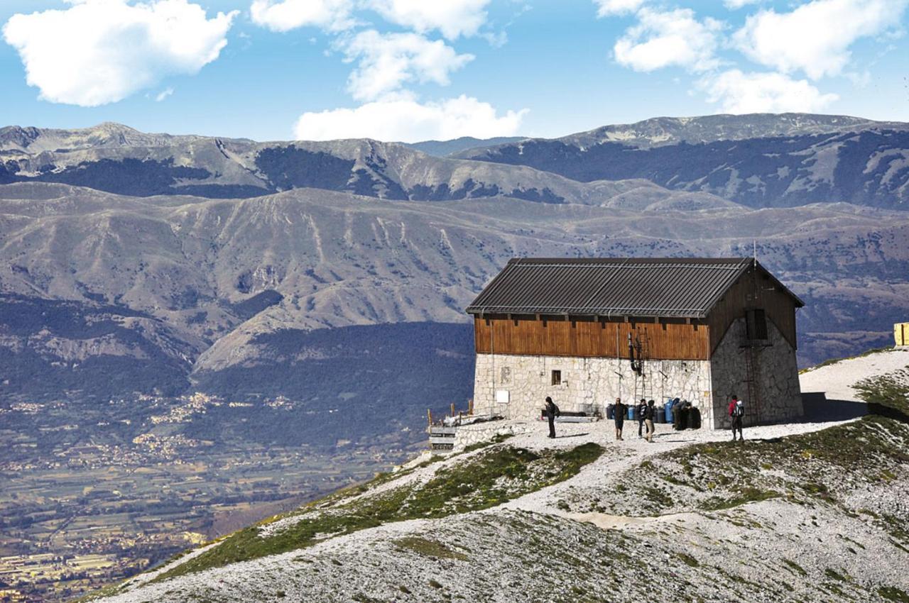 Complesso Turistico Aurora - Appartamenti Poggio Picenze Exterior photo